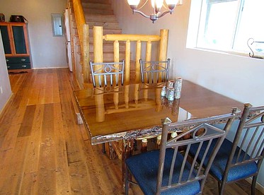 Magnificent Log Cabin with Mountain Views near Yellowstone National Park, Montana - Cameron, Montana - glamping.directory