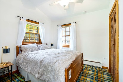 Cozy River Access Cabin with Hot Tub, Fire Pit and Deck Near Great Cacapon State Park in Bloomery, WV - Bloomery, West Virginia - glamping.directory