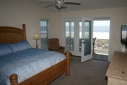 Gorgeous Vacation Rental with Ocean Views near Wilmington, North Carolina - Holden Beach, North Carolina - glamping.directory