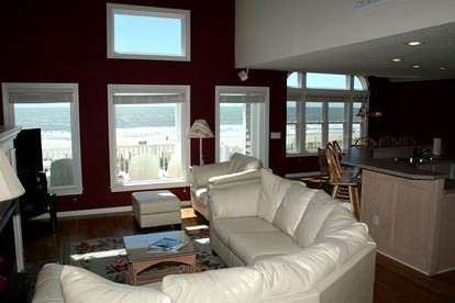 Gorgeous Vacation Rental with Ocean Views near Wilmington, North Carolina - Holden Beach, North Carolina - glamping.directory