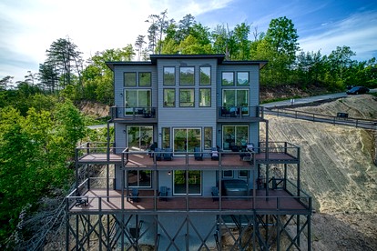Spectacular Modern Cabin with Indoor Swimming Pool and Barbecue in Sevierville, Tennessee - glamping.directory