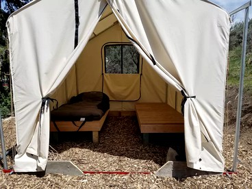 Quaint Cabin Rental with Amazing Mountain Views for a Romantic Couples Getaway in Lava Hot Springs, Idaho - Lava Hot Springs, Idaho - glamping.directory