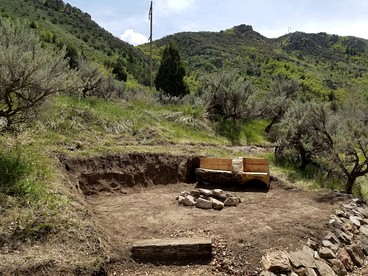 Quaint Cabin Rental with Amazing Mountain Views for a Romantic Couples Getaway in Lava Hot Springs, Idaho - Lava Hot Springs, Idaho - glamping.directory
