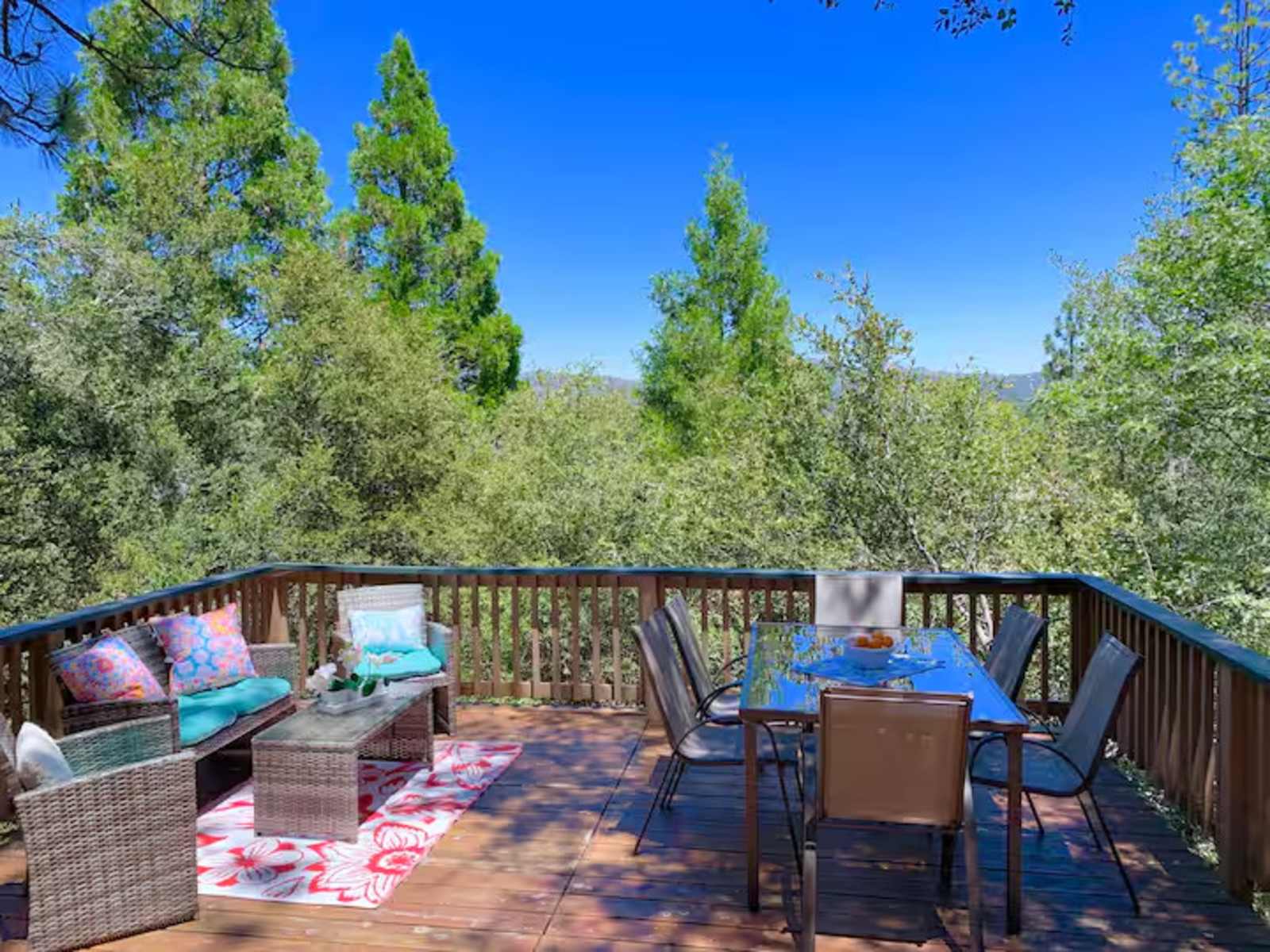 Beautiful Lake House In The Mountains - Crestline, California - glamping.directory