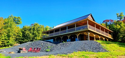 Wonderful Cabin with Ping Pong Table and Lave Views in Maine - glamping.directory