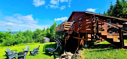 Wonderful Cabin with Ping Pong Table and Lave Views in Maine - Greenville, Maine - glamping.directory