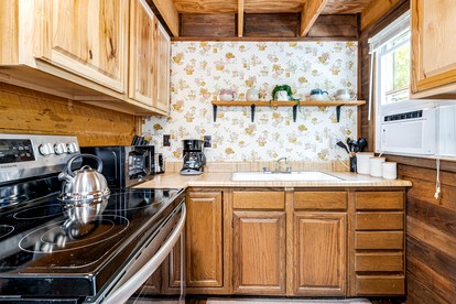 Traditional A-Frame Cabin with Stunning Views, Hot Tub, Deck, Grill and Fire Pit Near Cacapon State Park in Berkeley Springs, WV - Berkeley Springs , West Virginia - glamping.directory
