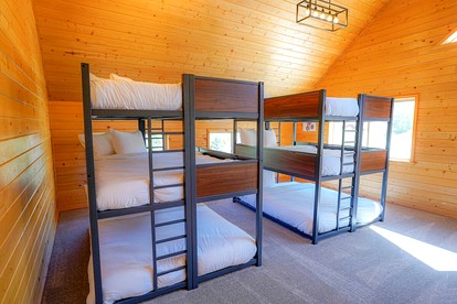 Enormous Cabin with Game Room Perfect for Large Groups in Orderville, Utah - Orderville, Utah - glamping.directory