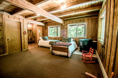 Incredible Cottage with Private Beach and Indoor and Outdoor Swimming Pool in Bellaire, Michigan - Bellaire, Michigan - glamping.directory