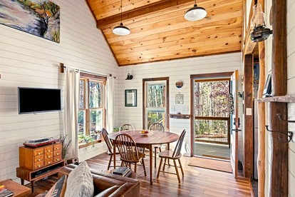 Cozy Mountain Cabin Retreat with Private Forest & Kayaks Near Blue Ridge Parkway, Virginia - Fort Monroe, Virginia - glamping.directory