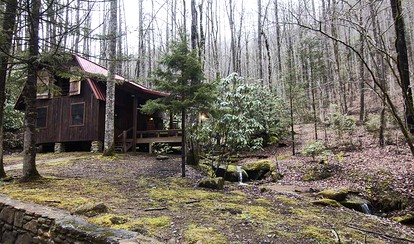 Secluded Two-Bedroom Barn near Lake Santeetlah, North Carolina - Robbinsville, North Carolina - glamping.directory