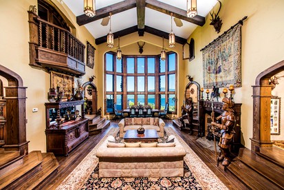 Regal Suite Rental in Breathtaking Castle near Lake George, Upstate New York - Bolton , New York - glamping.directory