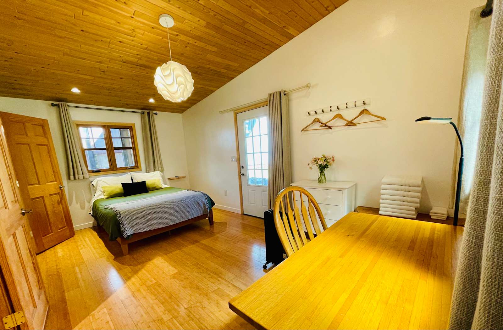 Comfy Studio Near Trails & Beaches - Lagunitas, California - glamping.directory