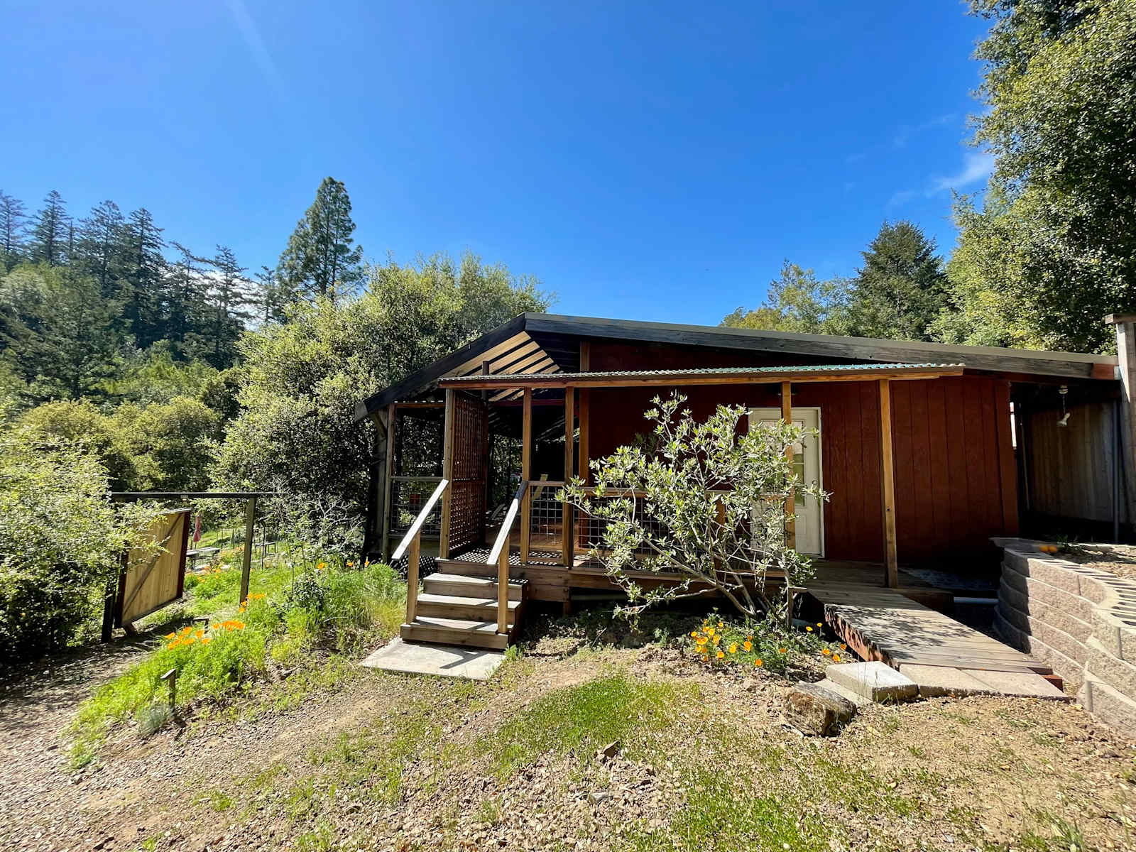 Comfy Studio Near Trails & Beaches - Lagunitas, California - glamping.directory