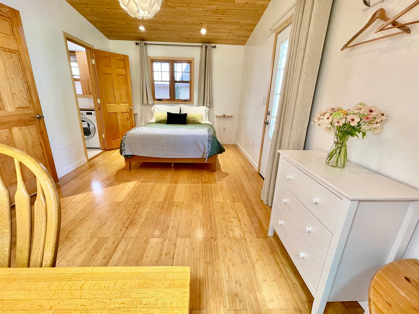 Comfy Studio Near Trails & Beaches - glamping.directory