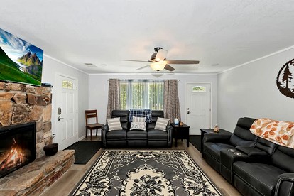 California Dreaming: Charming Cabin with Game Room in Prime Location - San Bernardino, California - glamping.directory