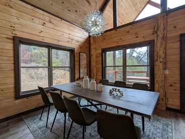 Wonderful Cabin with Indoor Swimming Pool and Private Cinema in Pigeon Forge, Tennesse - Pigeon Forge, Tennessee - glamping.directory