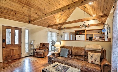 Delightful Cottage Next to Pond and Woods near Nashville, Tennessee - Franklin, Tennessee - glamping.directory