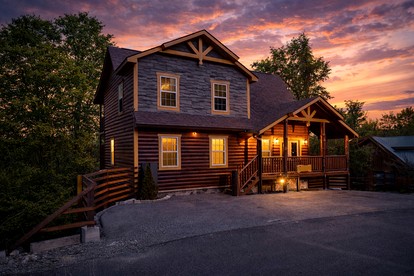 Glorious Wooden Cabin with Swimming Pool in Pigeon Forge, Tennessee - glamping.directory