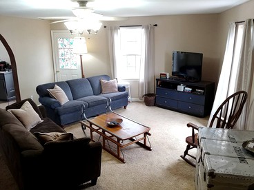 Peaceful Sweetwater Guesthouse for a Tennessee Family Vacation - Sweetwater, Tennessee - glamping.directory