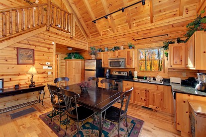 Impressive Cabin with a Private Indoor Pool and Hot Tub in Sevierville, Tennessee - Sevierville, Tennessee - glamping.directory