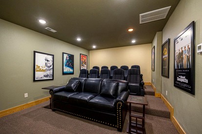 Impressive Cabin Retreat with Pools, Sauna, Game Room and Hot-Tub in Gatlinburg, Tennessee - Gatlinburg, Tennessee - glamping.directory
