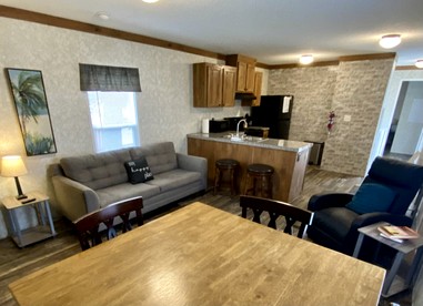 Outstanding Cottage with Barbecue and Fire Pit in Dunnellon, Florida - Dunnellon, Florida - glamping.directory