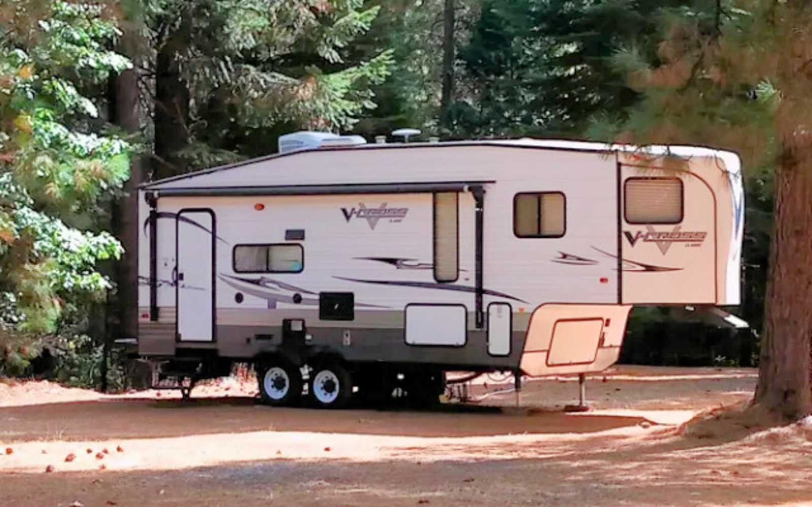 Lakeshore Resort - Shaver Lake, California - glamping.directory