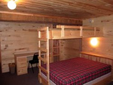 Cozy Weekend Getaway by Little Sugarbush Lake near Moorhead, Minnesota - Callaway, Minnesota - glamping.directory