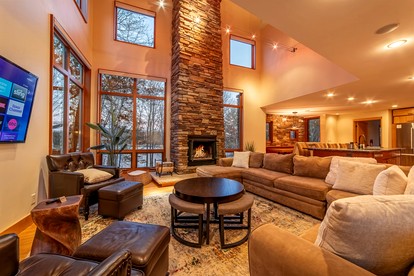 Enjoyable Secluded Cottage with Hot-tub in New Richmond, Wisconsin - New Richmond, Wisconsin - glamping.directory