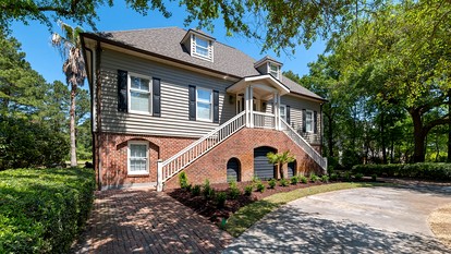 Gorgeous Beach House in Georgetown, South Carolina - glamping.directory