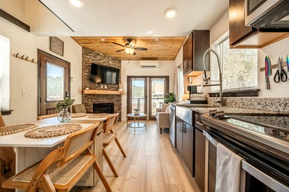 Beautiful Tiny Home Nestled in Woodland Park and near Manitou Springs, Perfect for a Weekend Getaway - Woodland Park, Colorado - glamping.directory