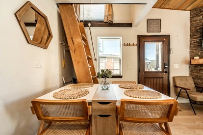 Beautiful Tiny Home Nestled in Woodland Park and near Manitou Springs, Perfect for a Weekend Getaway - Woodland Park, Colorado - glamping.directory
