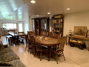 Unique Barn Cabin Rental for 15 People near Hood River, Oregon - Tygh Valley, Oregon - glamping.directory