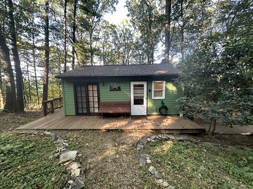 Hidden Countryside Gem with Fire Pit & Tranquil Setting in Aspers, Pennsylvania - Aspers, Pennsylvania - glamping.directory