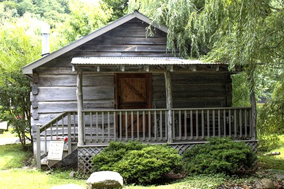 Romantic Cabin with a Jacuzzi in Maggie Valley, North Carolina - glamping.directory