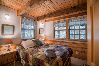 Cozy Cabin Nestled in the Foothills of the Majestic Cascade Mountains with Hot-Tub by Lake Wenatchee For an Outdoor Escape, Washington - Leavenworth, Washington - glamping.directory