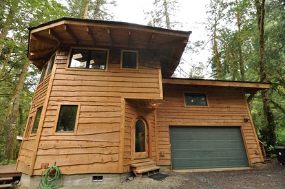 Remarkable Environmentally-Friendly Cabin in Secluded Woodlands near Pacific Ocean, Oregon - Coos Bay, Oregon - glamping.directory