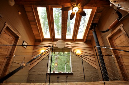 Remarkable Environmentally-Friendly Cabin in Secluded Woodlands near Pacific Ocean, Oregon - Coos Bay, Oregon - glamping.directory