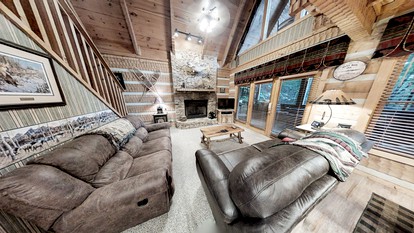 Secluded Nature Cabin with Pool Table, Spa and Fireplace in Sevierville, Tennessee - Sevierville, Tennessee - glamping.directory