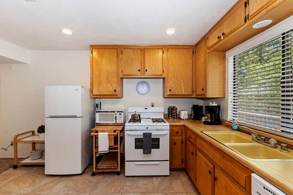 Fantastic Wooden Cabin with Barbecue in Big Bear Lake, California - Big Bear Lake, California - glamping.directory
