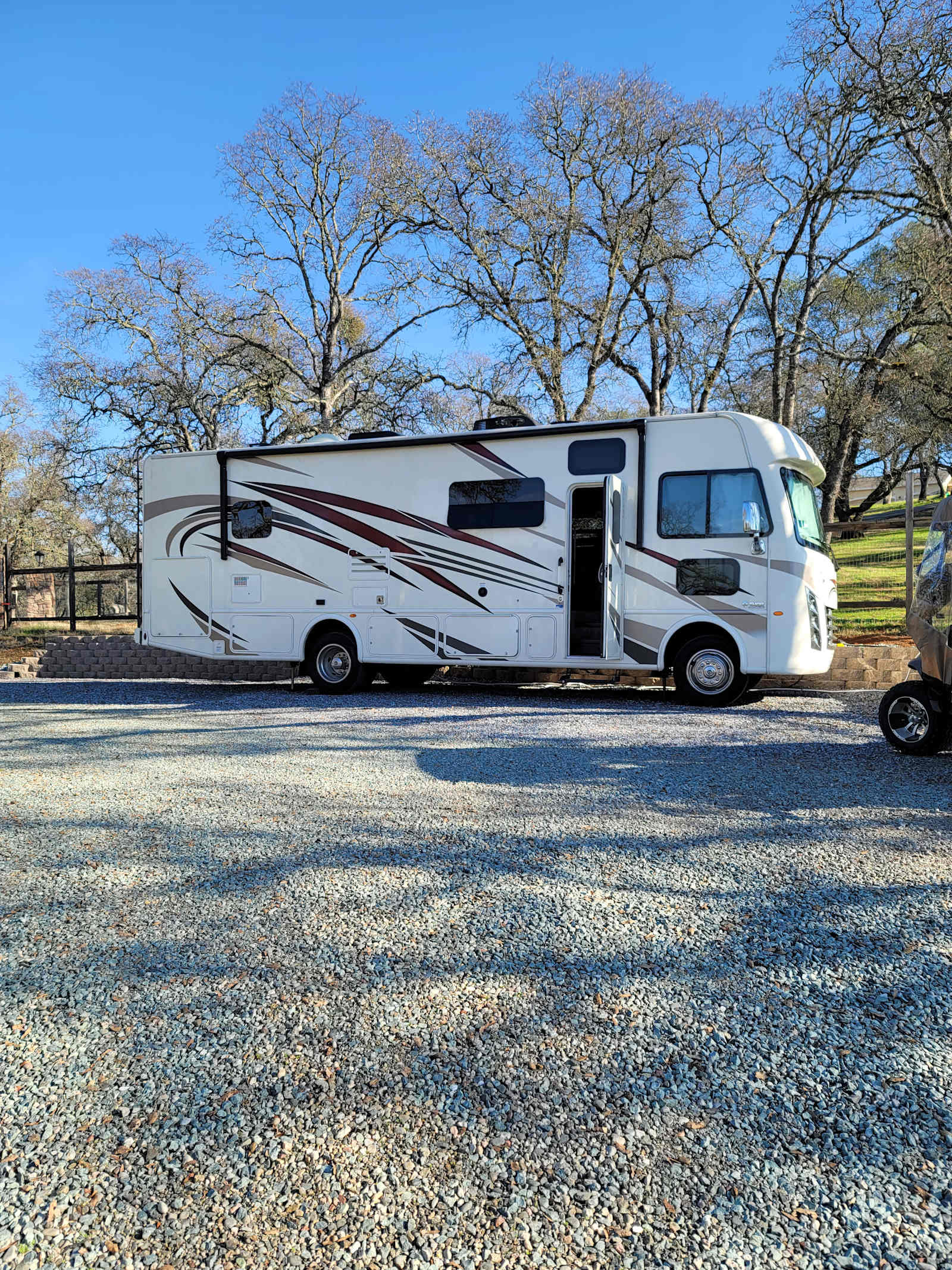 Bella Branch at SE Ranch - Shingle Springs, California - glamping.directory