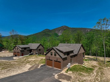 Breathtaking Cabin with Fireplace and Hot-tub in Bartlett, New Hampshire - Bartlett, New Hampshire - glamping.directory