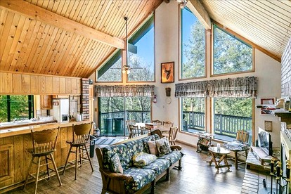 Secluded Mountain Getaway in Lake Arrowhead, CA - Lake Arrowhead, California - glamping.directory