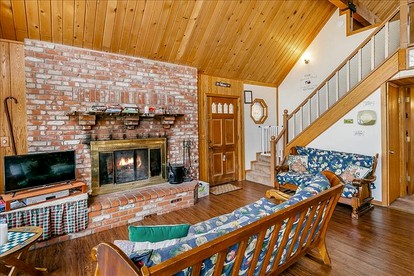 Secluded Mountain Getaway in Lake Arrowhead, CA - Lake Arrowhead, California - glamping.directory