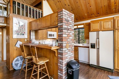 Secluded Mountain Getaway in Lake Arrowhead, CA - Lake Arrowhead, California - glamping.directory