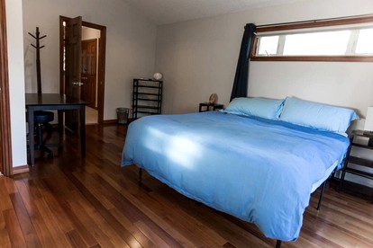 Scenic Dual-Retreat Vacation Home with Hot Tub & Mountain Views Near Trails in Juneau, Alaska - Juneau, Alaska - glamping.directory