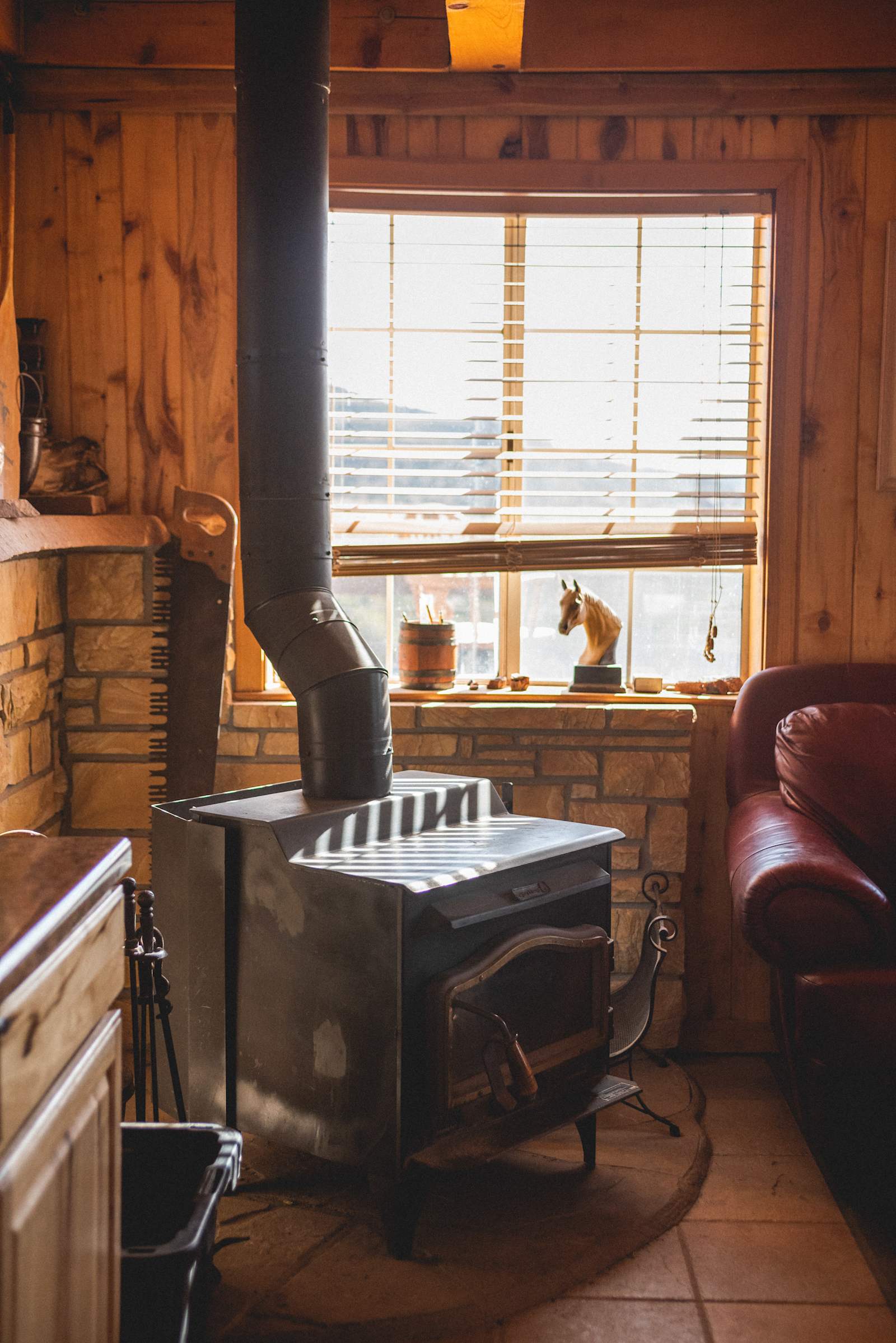 Cabin by the Pond - Snowflake, Arizona - glamping.directory