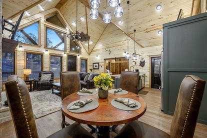 Luxury Couples Cabin with Private Hot Tub & Fireplace in Hochatown - Broken Bow, Oklahoma - glamping.directory