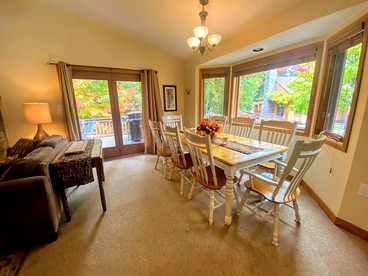 Fabulous Bretton Woods Vacation Rental near the Slopes - Carroll, New Hampshire - glamping.directory